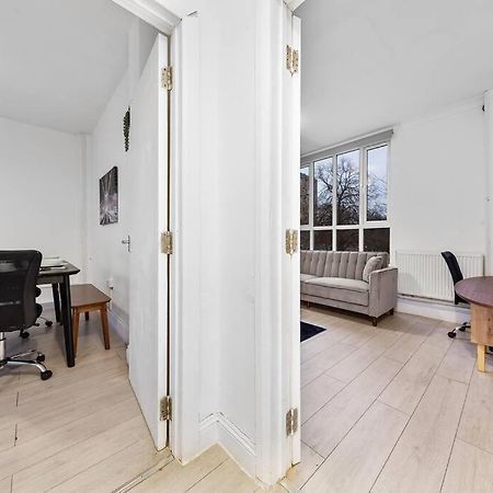 Holiday Home Near Kings Cross Sleep 12 Sp7 Londra Exterior foto