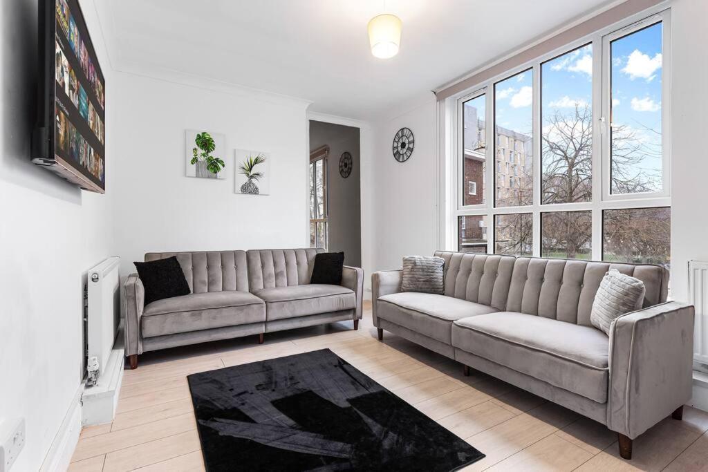 Holiday Home Near Kings Cross Sleep 12 Sp7 Londra Exterior foto